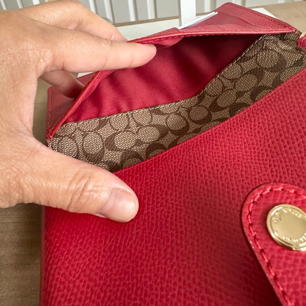 #25. Coach Red Leather Wristlet/Wallet, Excellent Condition - Picture 8 of 9